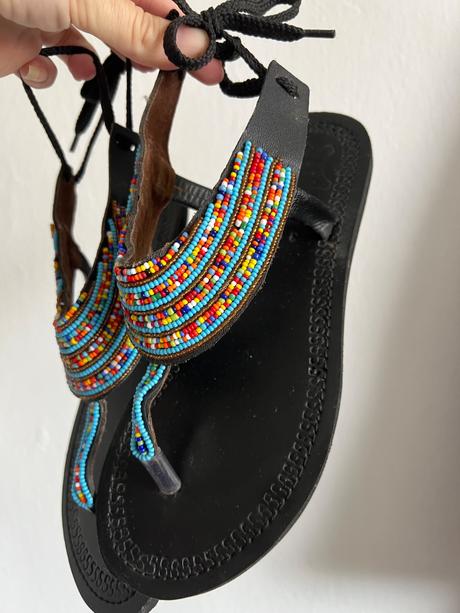 Kozene boho etno hippie sandalky zabky s koralikmi, 38