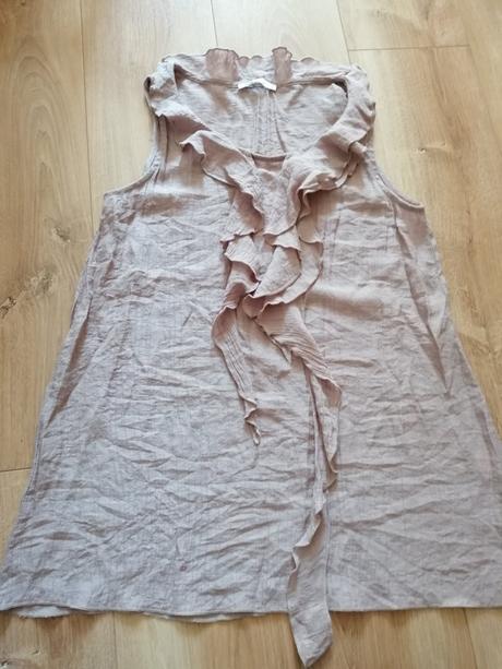 Pekná bluzka s volánom, s