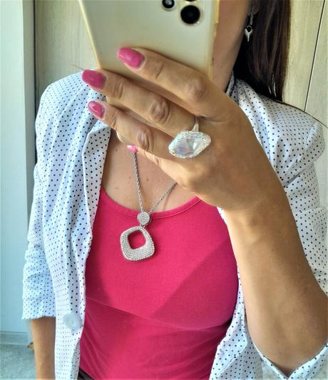 Náhrdelník s príveskom,