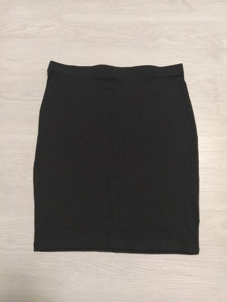 Úzka elastická suknička., h&m,s