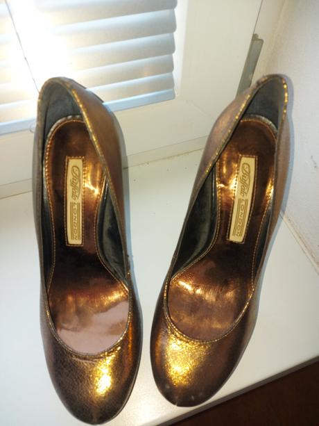 Zlato hnede lodičky, 39