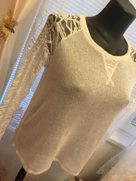 Čipkovaný biely top, veľkosť s/m, made in italy, zara,s