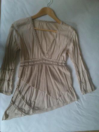 Tunika z talianska, s