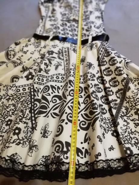 Prílezitostné saty, s