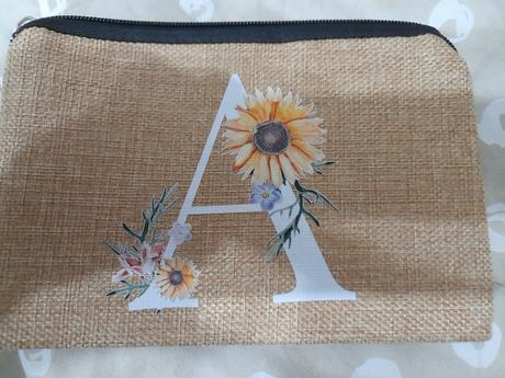 Mam na predaj kozmetickú tasticku,