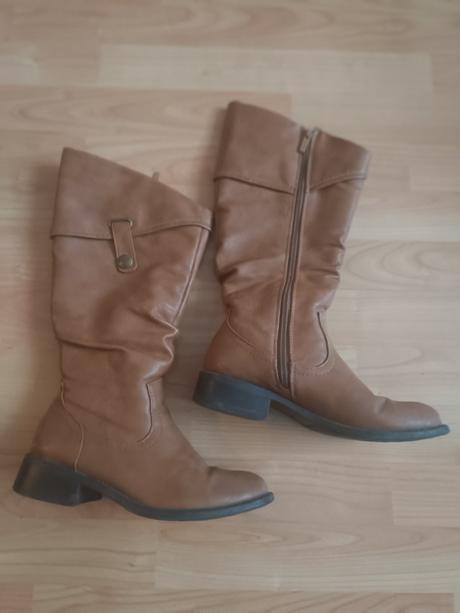 Čižmy 36, clara barson,36