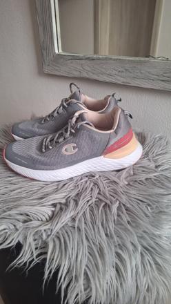 Tenisky top stav, champion,36