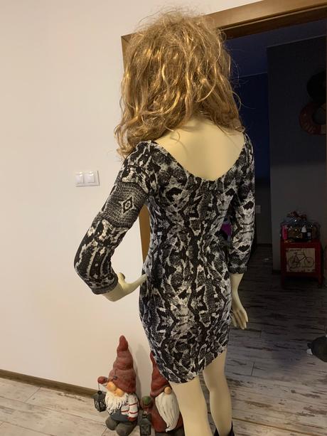 Luxusne saty guess, guess,xs