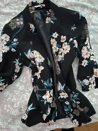 Kvetinové sako, s