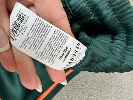 Kraťasy, reserved,s