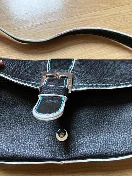 Mango kabelka, mango