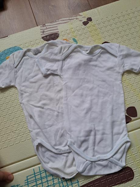 Body rozm. 62/68cm, 2ks, 62