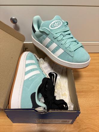 Adidas capmus 00s j, adidas,38