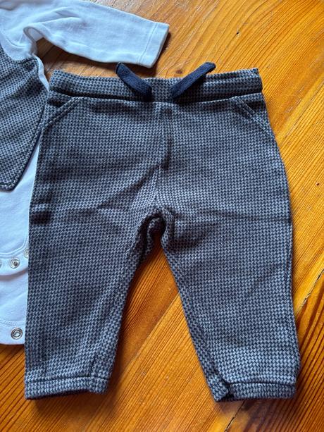 Oblečenie na krst ,oslavu, 56