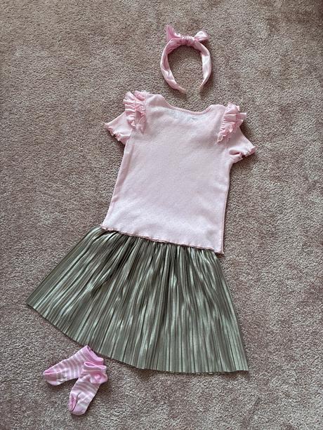 Ružovo- zlatý set, 116