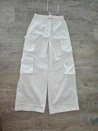 Kapsacove nohavice high school, s