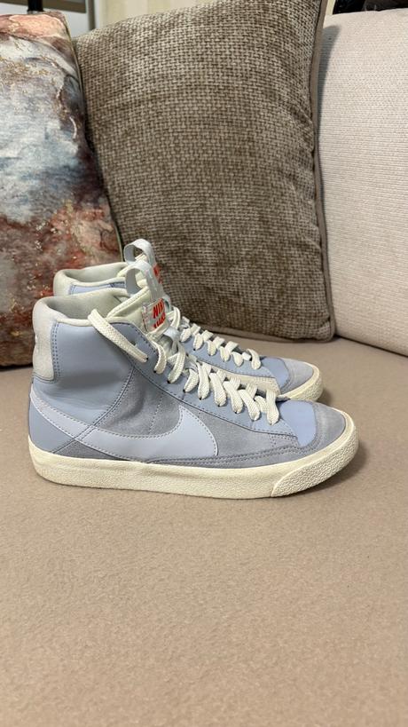 Bledomodre tenisky, zn. nike, nike,38