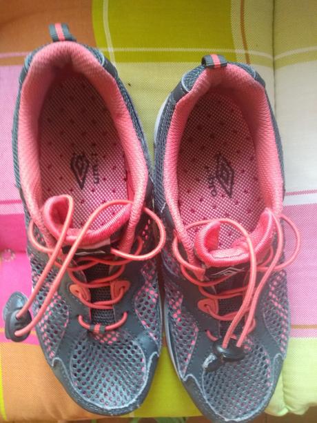 35 umbro tenisky - 5 eur, umbro,35