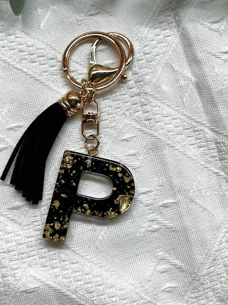 5 eur - ihneď k odberu - kľúčenky s písmenkom, 