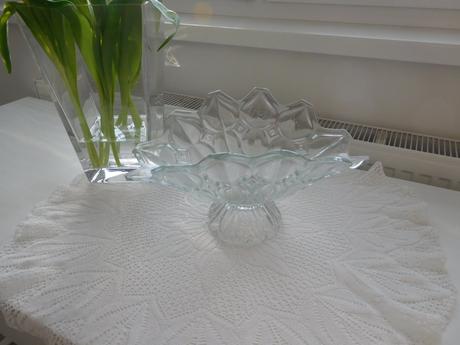 Lisovaná krásna misa v top top stave,, 