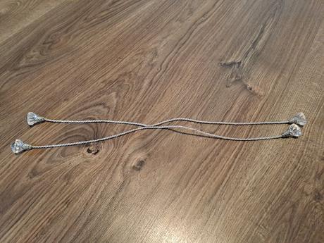 Ozdoby na záves 2ks, 