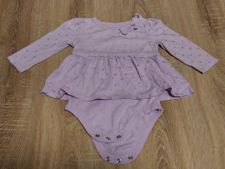 Body so sukničkou, 74