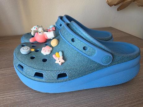 Crocs 36/37 s postavičkami cinnamoroll, crocs,36
