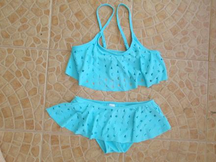 Dvojdielne plavky, 152