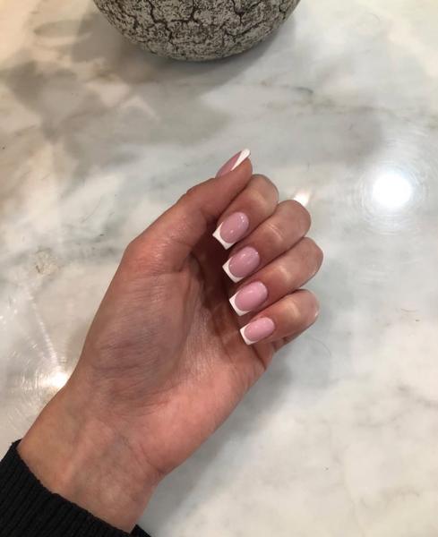 Vhodný tvar nechtov pre novorodenca