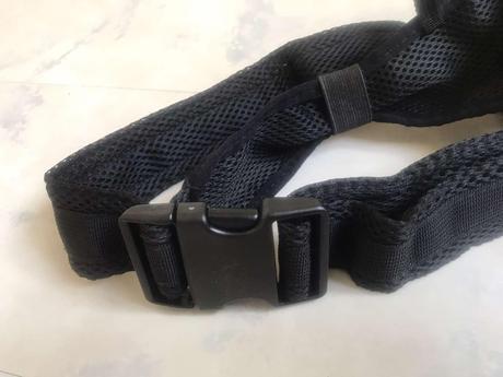 Bežecký opasok s kapsou a držiakom na fľašu,