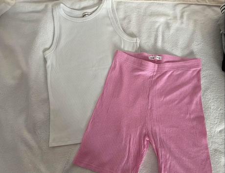 Šortky a tricko, 164