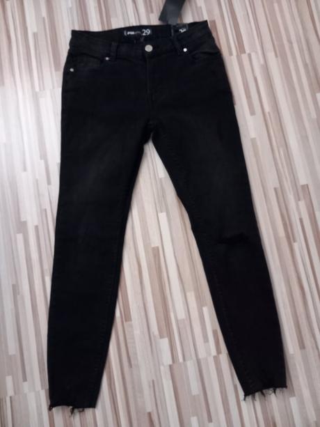 Elastické rifle, new yorker,m / s