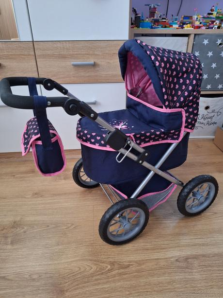 Kočík pre bábiky, 