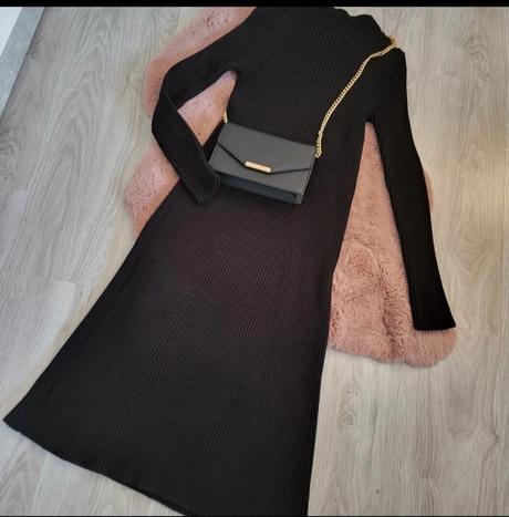 S kvalitne svetrove midi saty, s