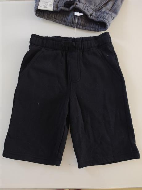 Predám chlapčenské teplákové kraťasy 2ks, f&f