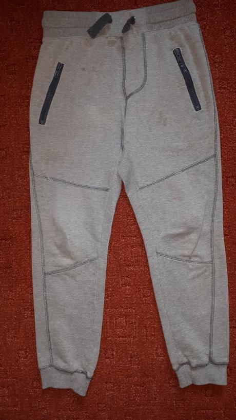 Tepláky, chapter young,140