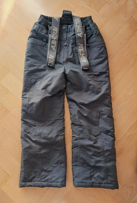 Oteplovačky 140/146, authority,146