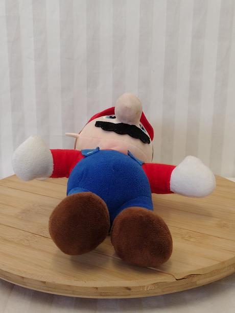 Plyšový super mario s prísavkou, 28 cm,