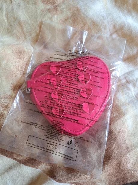 Puzdro na kľúče v tvare srdiečka, avon