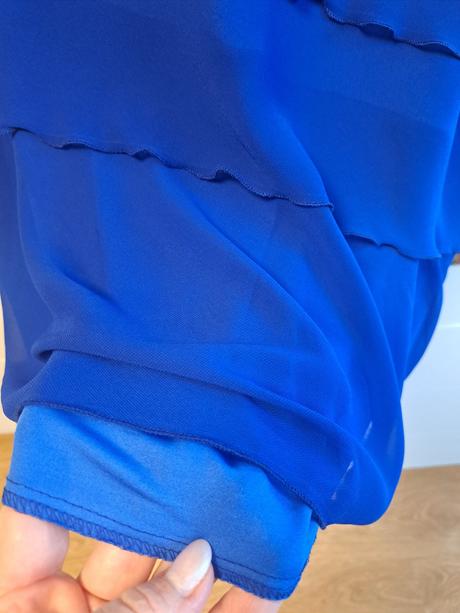 Spoločné šaty, 48