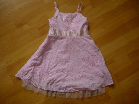 Dievcenske saty, adams,116