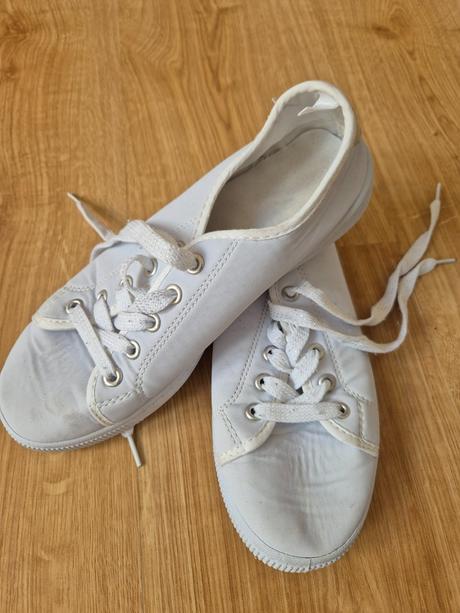 Biele tenisky velk. 37., 37