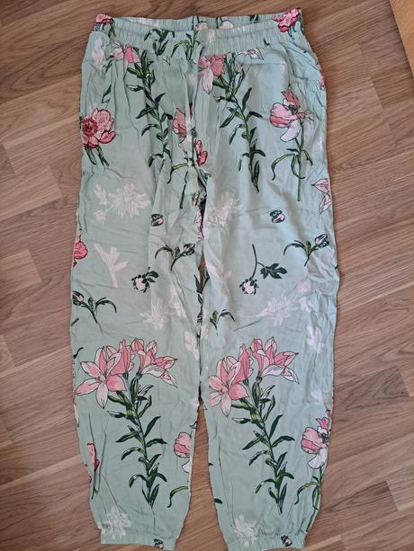 Lahucke nohavice 40/42, 40