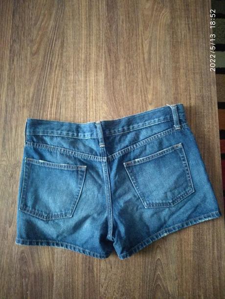 Sortky, 38