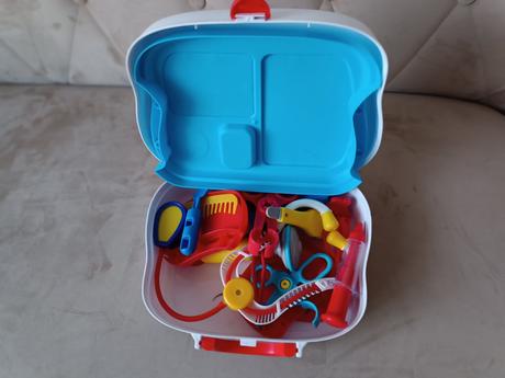 Detský lekárenský kufrík, 