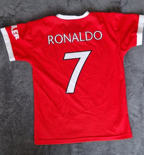 Dres ronaldo 134/140, 140