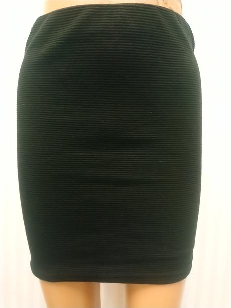 Dámska čierna vrúbkovaná sukňa, mshhl, s, s