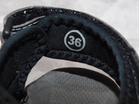 Lahučke sandale, 36