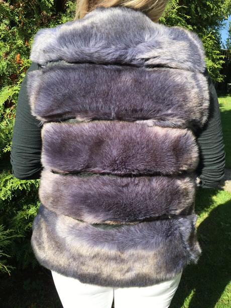 Kožušinová vesta - sivá, l