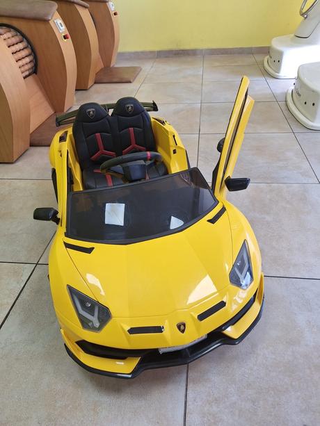 Elektrické autíčko lamborghini aventador,